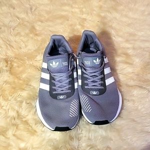 Men's ADIDAS RUNNING SHOE GREY SIZE 12 SWIFT RUN MARATHON SHOE